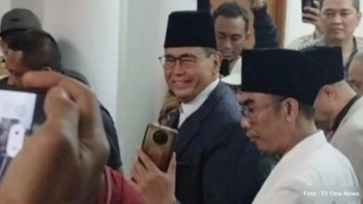 Foto Panji Gumilang Dan Ponpes Al Zaytun Rela Dibina Oleh Mui Imbas