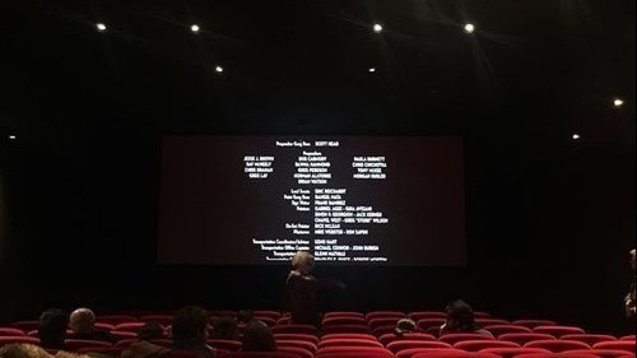 Suasana di bioskop di akhir film