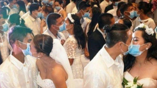 Unik dan Bikin Cemburu, Ini Tradisi Pernikahan Pesta Ciuman di Swedia