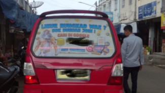 Segini Uang Diterima Sopir Angkot dari Iklan Situs Judi