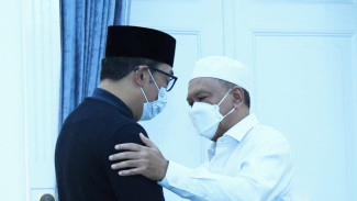 Menpora dan Gubernur Sumbar Datangi Ridwan Kamil Takziah Wafatnya Eril