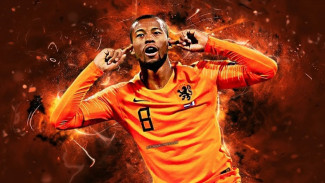 Gelandang Paris Saint-Germain Wijnaldum Perkuat AS Roma