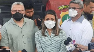 Terdakwa Mantan ART Nirina Zubir Divonis 13 Tahun Penjara Denda 1M