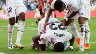 Sujud Sukur Bek Real Madrid Saat Gol Perdananya