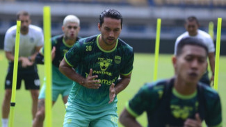 Milla Senang Kembali Bergabungnya Penggawa Persib Ezra