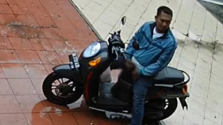 Pria Mesum Perlihatkan Alat Kelaminnya ke Pekerja Salon