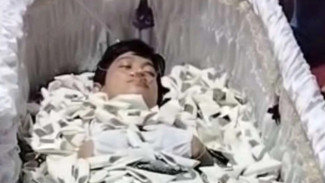 Urip Pura-pura Mati Karena Dikejar Debt Collector