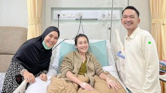 Ngeri Banget! Ayu Ting-Ting Jatuh Saat Manggung, Begini Kondisinya Sekarang