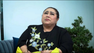 Mengejutkan! Lama Tak Muncul di TV, Ternyata Nunung Srimulat Idap Kanker Payudara