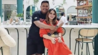Intip 7 Potret Ajudan Pribadi dan Sang Istri yang Selalu Tampil Cantik