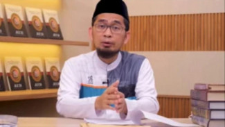 Bagaimanakah Hukumnya Meninggalkan Salat Wajib Saat Puasa Ramadan, Ini Kata Uztaz Adi Hidayat