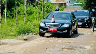 Presiden Jokowi Kucurkan Anggaran Rp800 Miliar untuk Perbaikan Jalan di Lampung