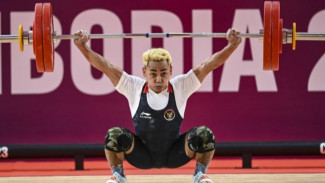 Eko Yuli Irawan Raih 2 Medali Perak Pada Kejuaraan Dunia Angkat Besi IWF di Riyadh