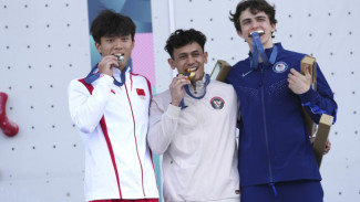 Veddriq Leonardo Berhasil Raih Emas Pertama untuk Indonesia di Olimpiade Paris 2024