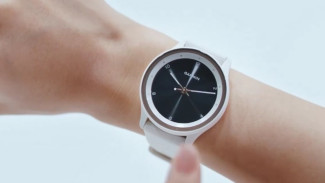 Garmin Vivomove Sport dengan Body Battery Pintar Pemantau Energi Tubuh 24 Jam