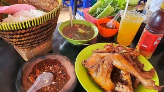 Kuliner Wajib Buka Puasa di Bandung, Ayam Goreng Pak Haji Nanang Bikin Nagih!