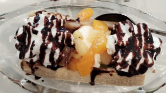 5 Destinasi Legendaris Bandung untuk Camilan Berbuka, Warisan Sejak Zaman Belanda!