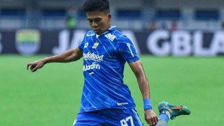 Edo Febriansah: Tembok Kokoh Persib yang Bikin Pelatih Terkagum!