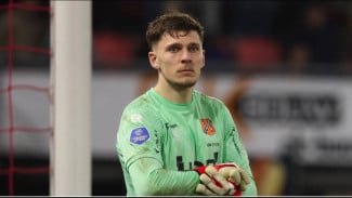 Profil Kayne van Oevelen, Kiper 199 Cm Keturunan Surabaya