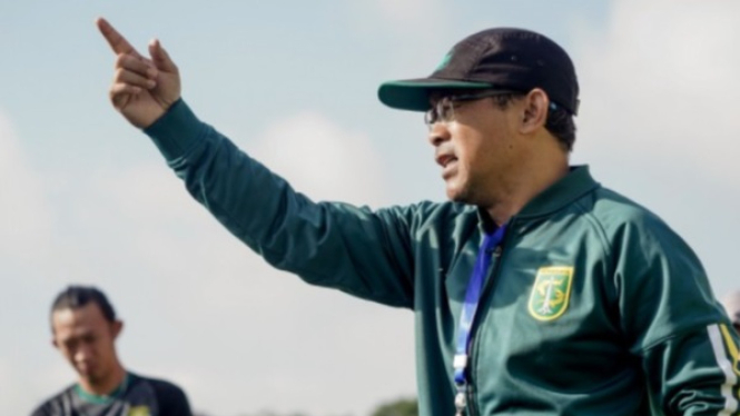 Aji Santoso pelatih Persebaya Surabaya