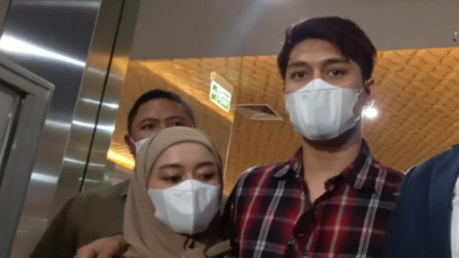 Rizky Billar dan Lesti Kejora.