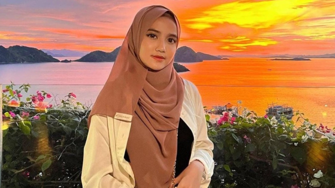 Mengenal sosok Wirda Mansur, putri cantik dari Yusuf Mansur