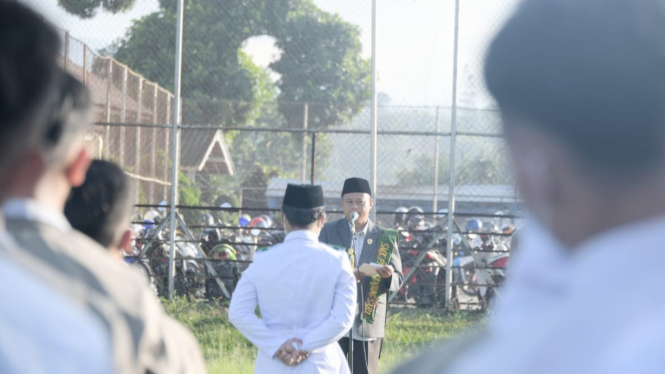 Wagub Jabar, Uu Ruzhanul Ulum