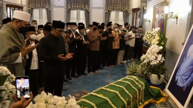 Habib Usman pimpin doa usai salat jenazah Eril