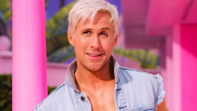 Ryan Gosling berperan sebagai Ken di film Barbie