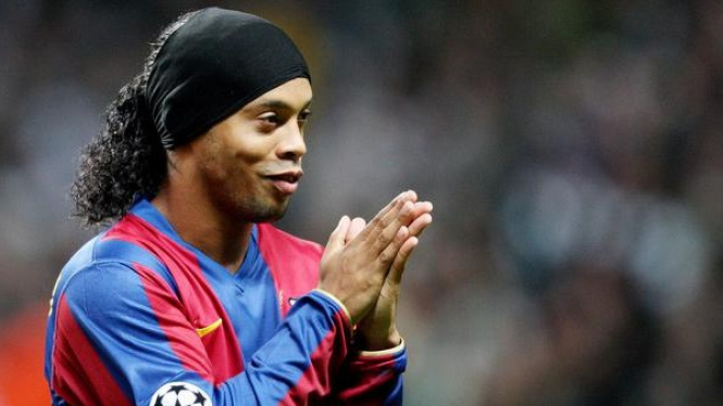 Legenda Brazil Ronaldinho bergabung dengan RANS Nusantara FC