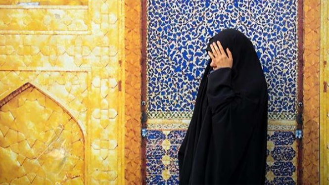 Ilustrasi perempuan muslim janda