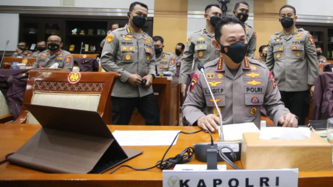 Kapolri Jenderal Listyo Sigit Prabowo RDP dengan Komisi III DPR