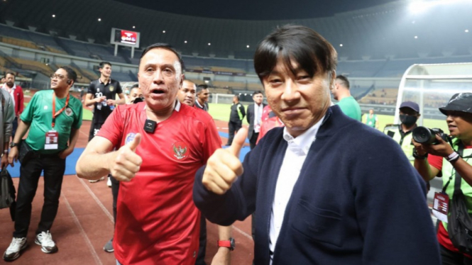 Ketua PSSI Mochamad Iriawan dan Pelatih Shin Tae-Yong