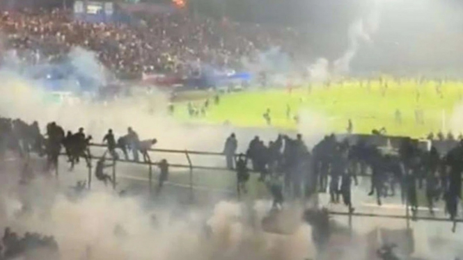 Insiden Kerusuhan di Stadion Kanjuruhan Arema FC vs Persebaya