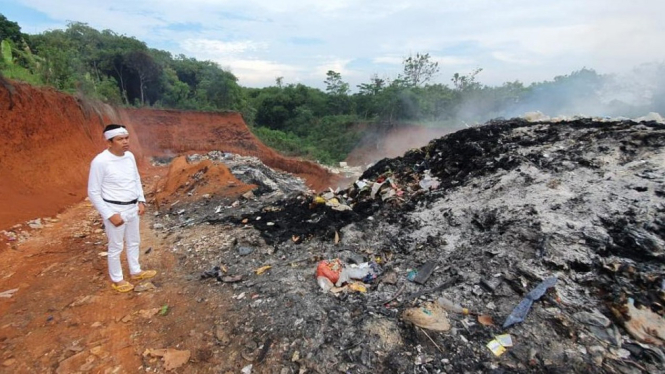 Anggota DPR Dedi Mulyadi Sidak Tempat Sampah dan Limbah Ilegal