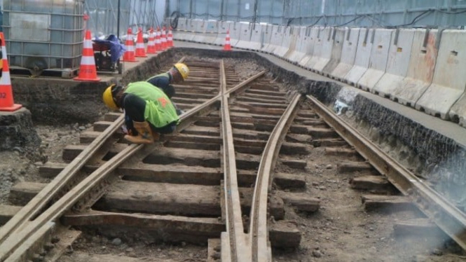 Penemuan rel trem zaman Belanda di proyek MRT Jakarta