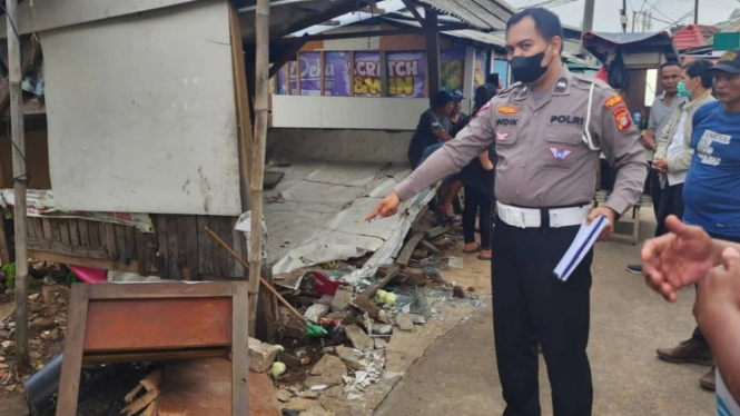 Lokasi truk kecelakaan di Bekasi