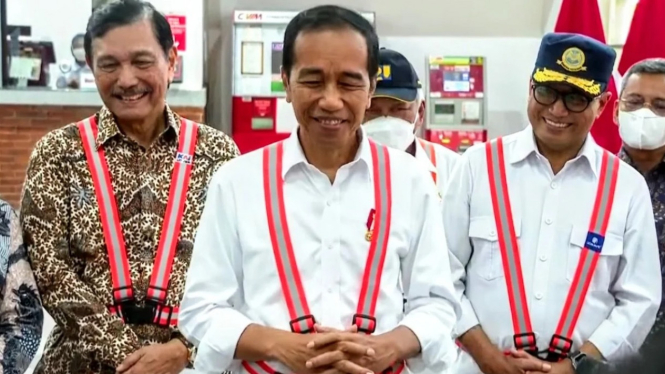 Presiden Jokowi di peresmian Stasiun Manggarai