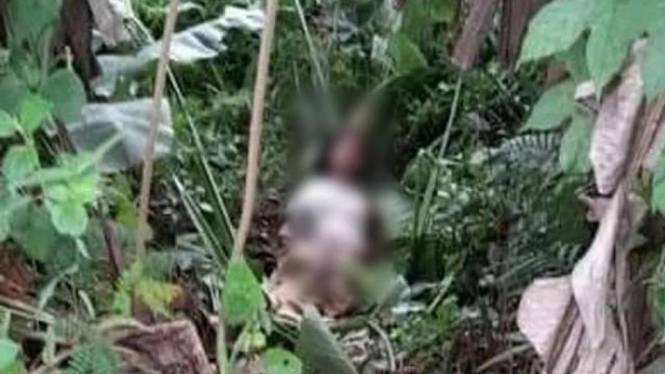 Remaja putri ditemukan warga Bogor di semak-semak
