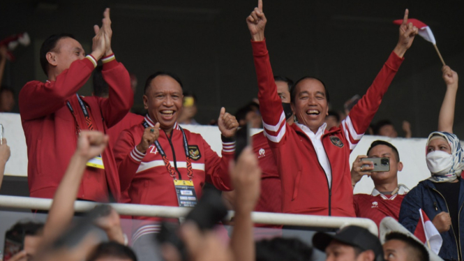 Presiden Joko Widodo menyaksikan Timnas Indonesia vs Thailand