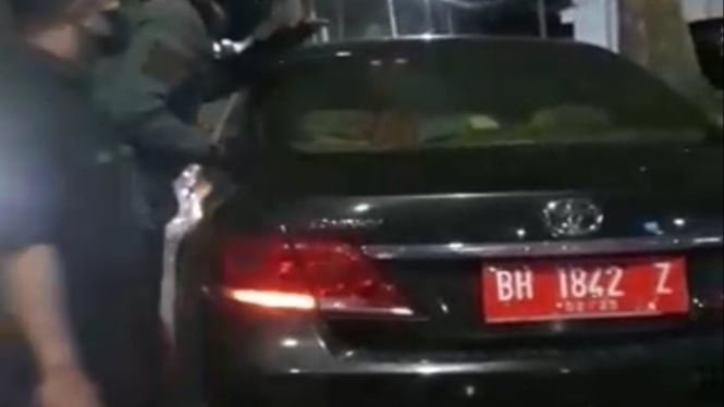 Mobil Plat Merah Kecelakaan di Jambi