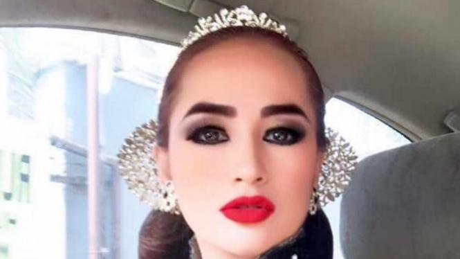 Pedangdut Lilis Karlina