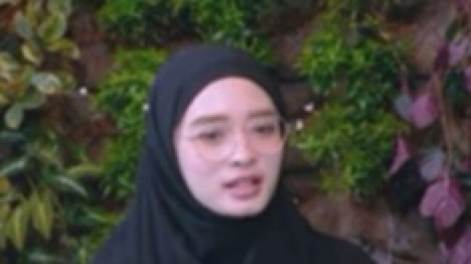 Bicara Kasar Saat Live, Inara Rusli Dihujat Netizen!