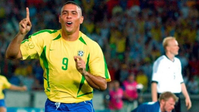 Legenda Timnas Brasil, Ronaldo