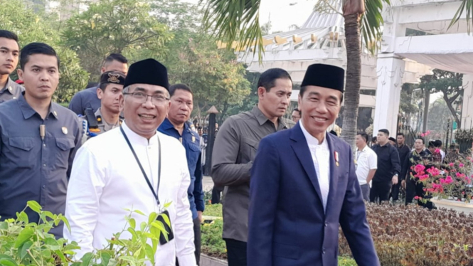 Presiden Jokowi dan Gus Yahya di Acara Hari Santri 2023, Surabaya.