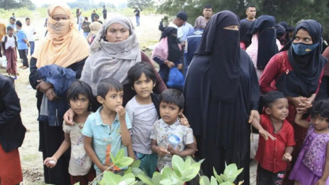 Ratusan pengungsi Rohingnya kembali mendarat di Aceh