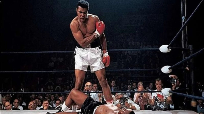 Petinju legendaris dunia, Muhammad Ali.