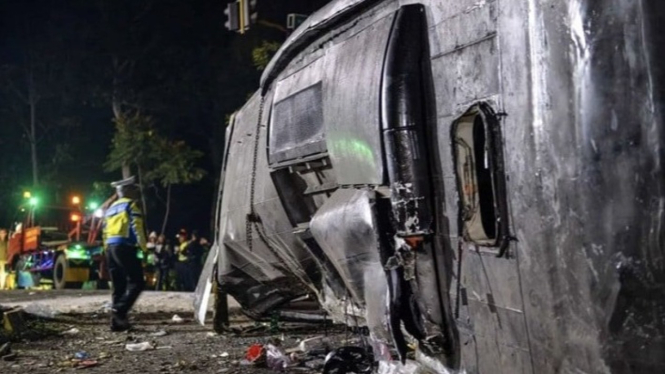 Kecelakaan bus rombongan SMK Lingga Kencana, Depok.