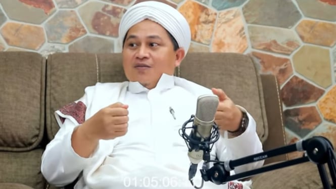 Kiai Imaduddin Al-Bantani (Ulama Banten).