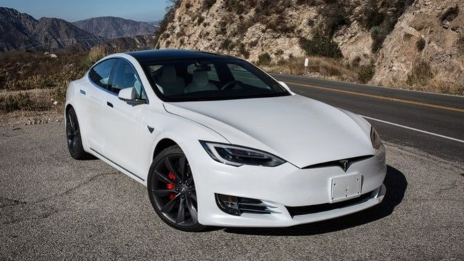 Tesla Model S P100D